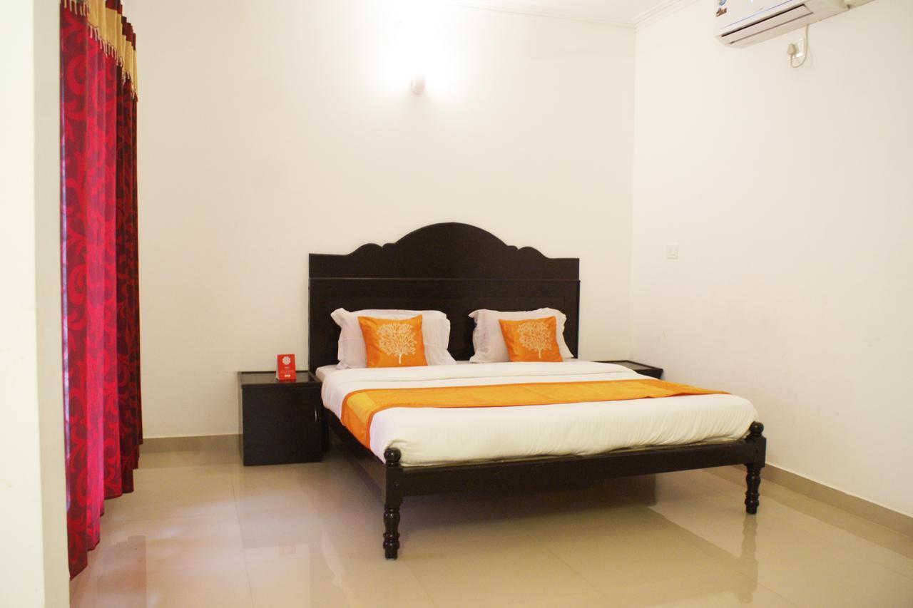 Oyo 4867 Royal Homes Alappuzha ภายนอก รูปภาพ