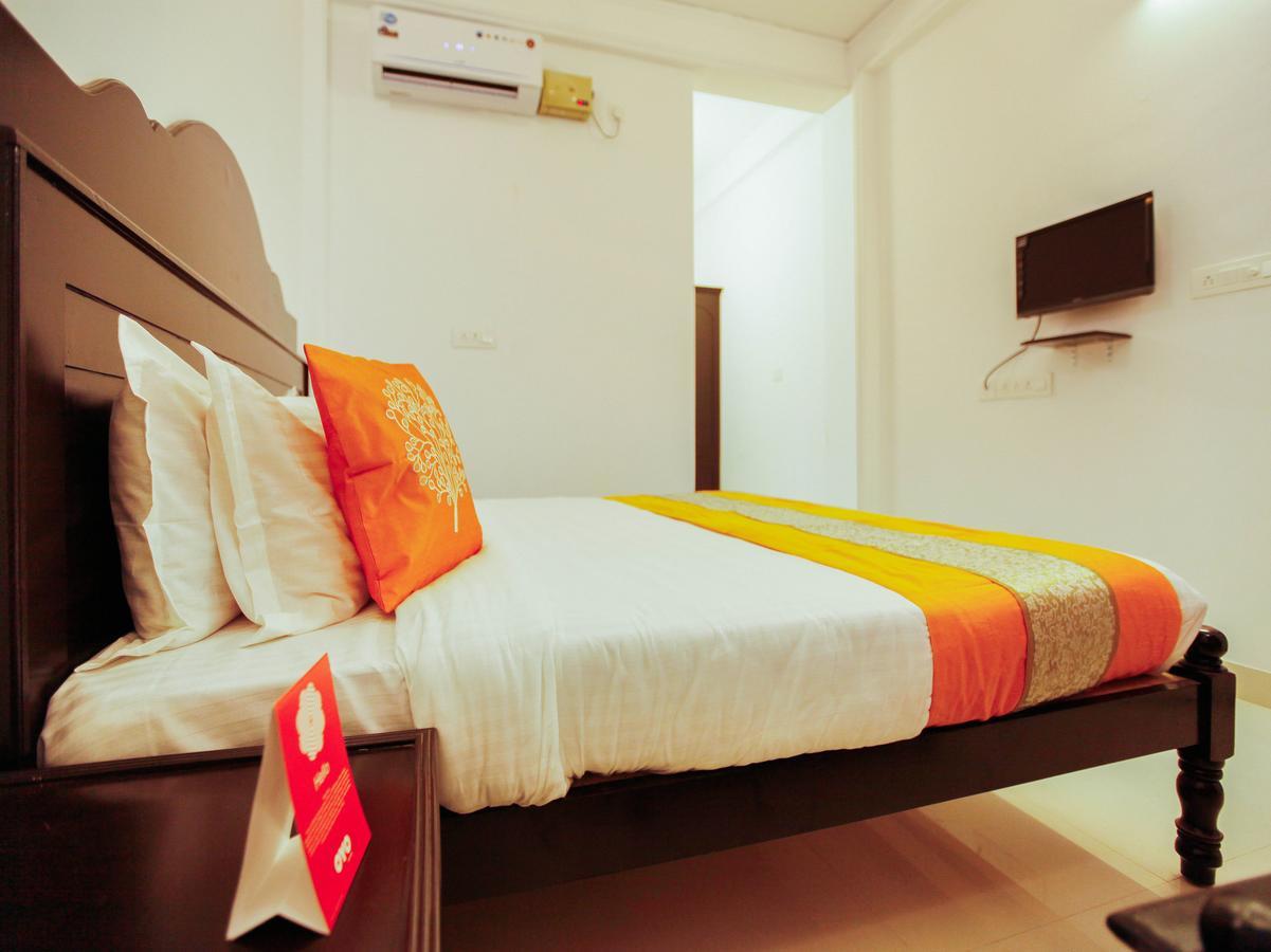 Oyo 4867 Royal Homes Alappuzha ภายนอก รูปภาพ